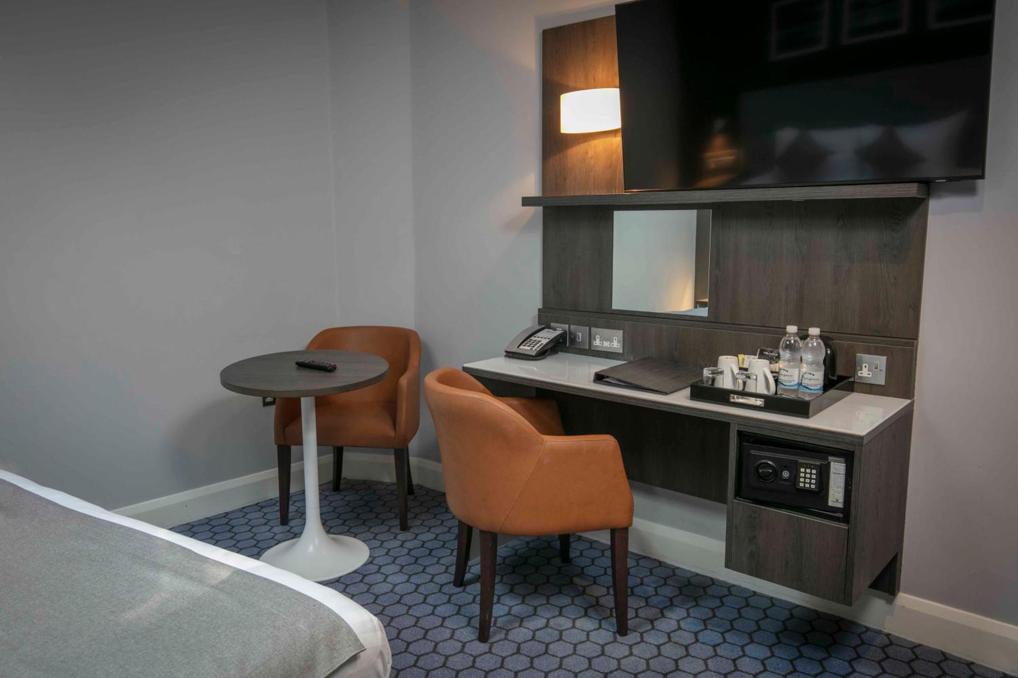 Best Western Plus Vauxhall Hotel Лондон Екстериор снимка